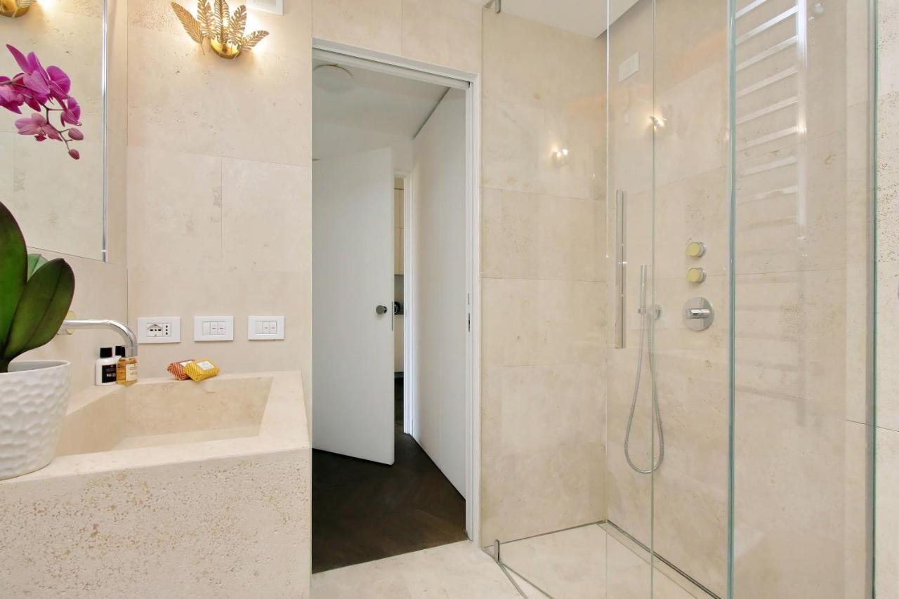 Luxury Domus Apartment 1 Рим Экстерьер фото